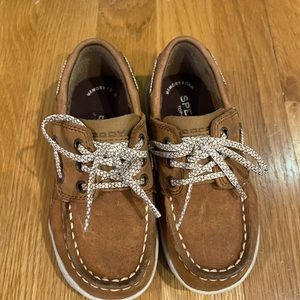 Sperry Lanyard AC toddler dress shoe.